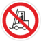 Знак Запрещается движение средств напольного транспорта