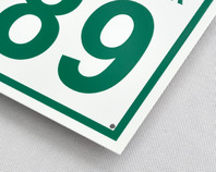 Эмалированная табличка зелёного цвета RAL 6016